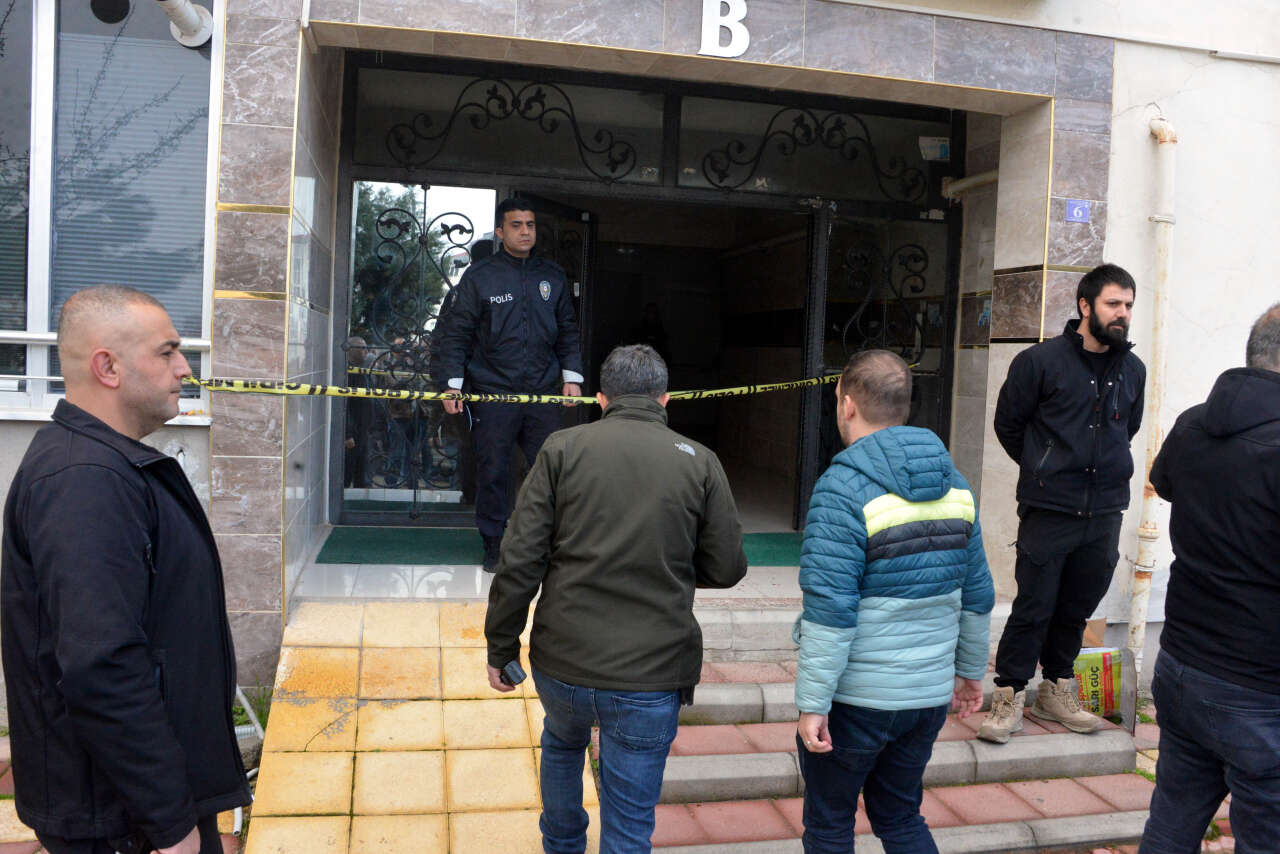 26 yaşındaki genç, babasını vahşice katletti 3